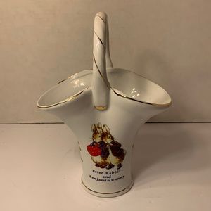 Peter Rabbit Ceramic Basket by World of Beatrix Potter